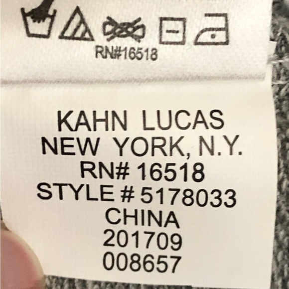 NWT - NOWADAYS 100% Cotton Gray Crew Neck Sweatshirt Silver Sequins - Size Jr. S - Picture 8 of 8